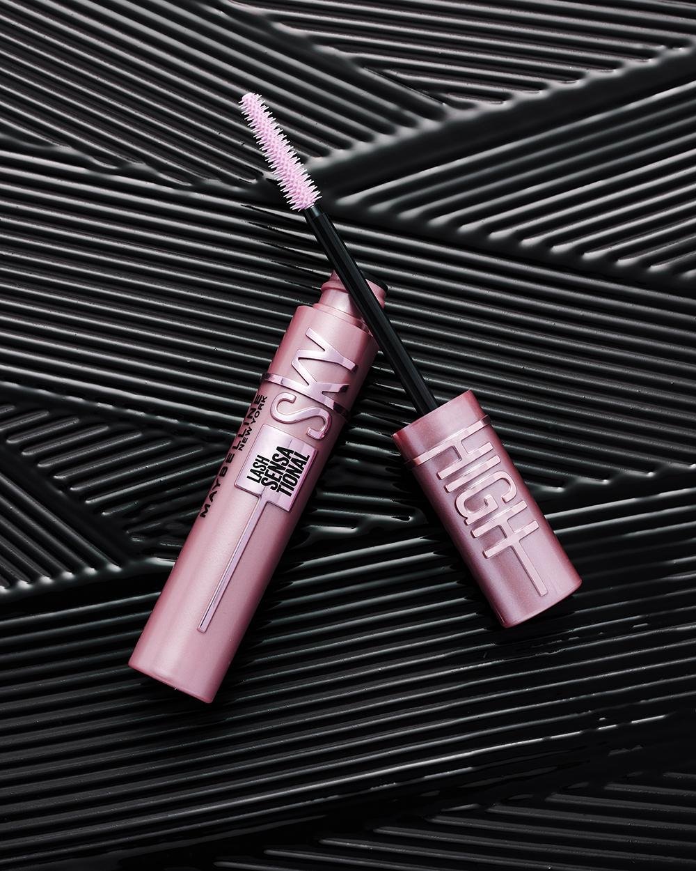 Mascara de pestañas Sky High de Maybelline